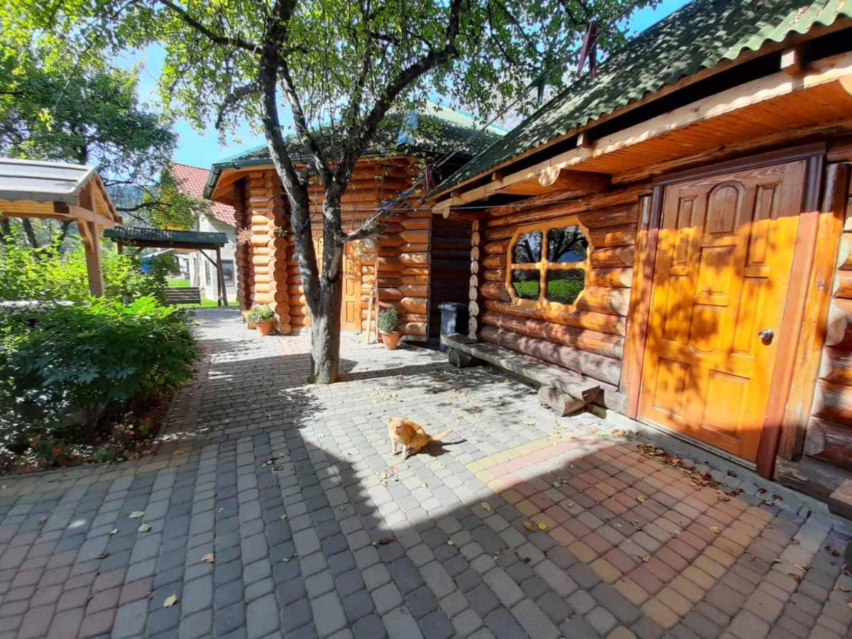 Прутець Villa Mykulytjyn Exteriör bild